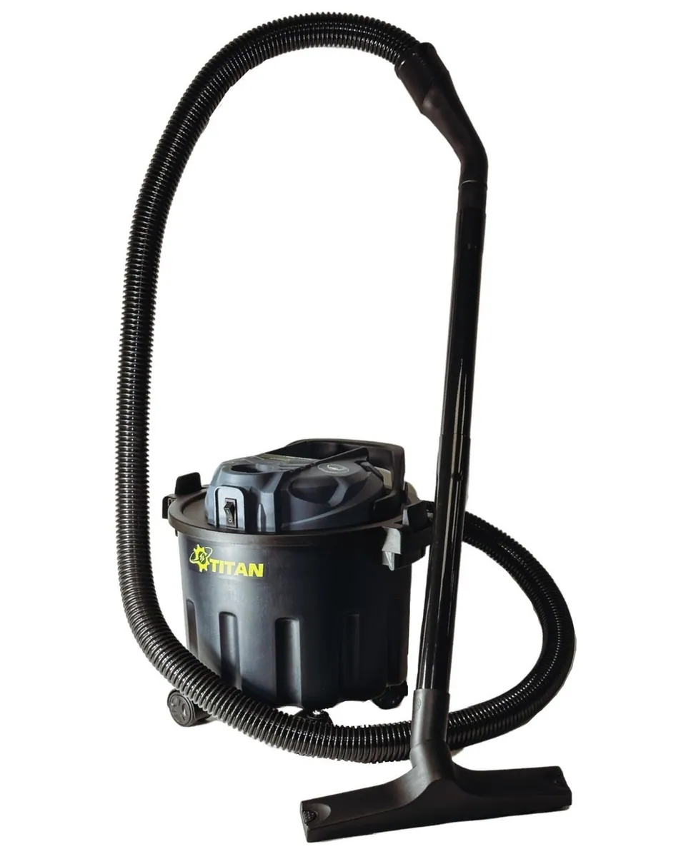 Акумуляторний пилосос TITAN PVC1221B-CORE
